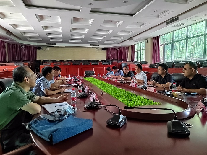 交通乐动网官网_乐动(中国)系赴石家庄铁道大学开展调研工作.jpg 交通乐动网官网_乐动(中国)系赴石家庄铁道大学开展调研工作.jpg